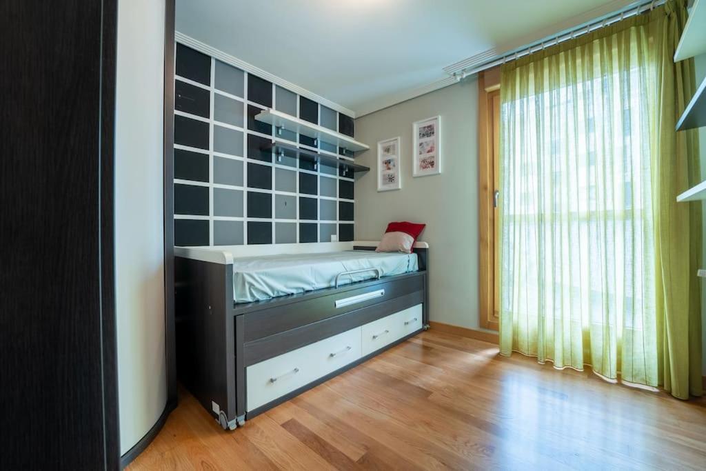 Apartamento En El Corazon De La Ciudad Con Parking Santander Esterno foto