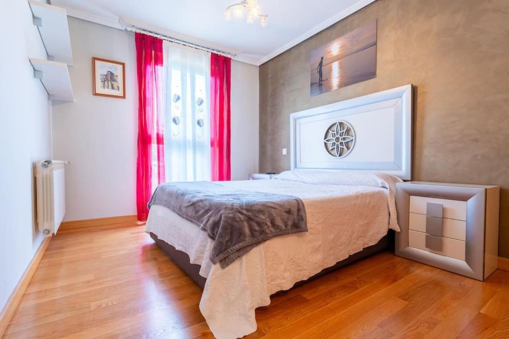 Apartamento En El Corazon De La Ciudad Con Parking Santander Esterno foto