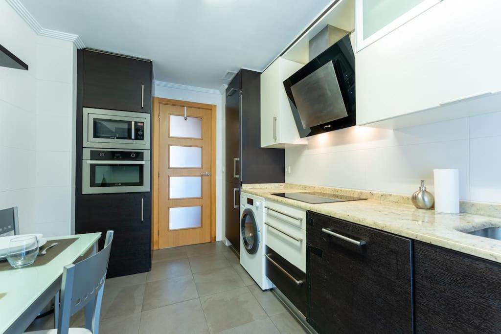 Apartamento En El Corazon De La Ciudad Con Parking Santander Esterno foto
