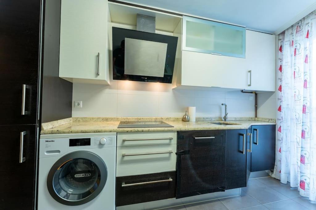 Apartamento En El Corazon De La Ciudad Con Parking Santander Esterno foto