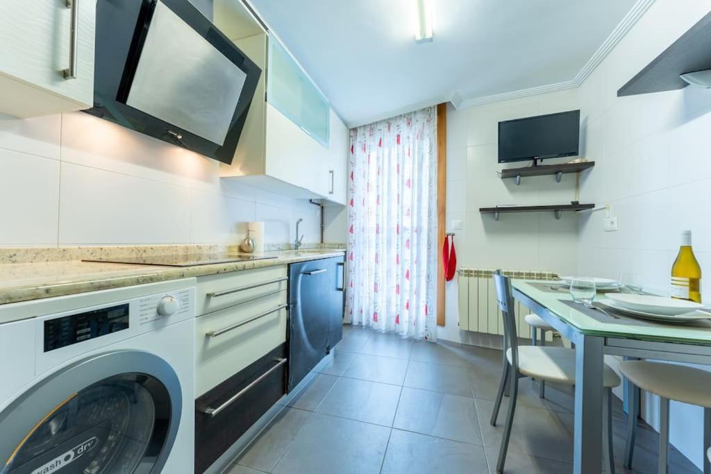 Apartamento En El Corazon De La Ciudad Con Parking Santander Esterno foto